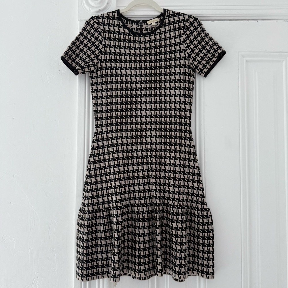 Shoshanna Black and Cream Houndstooth Patterned Mini Dress
